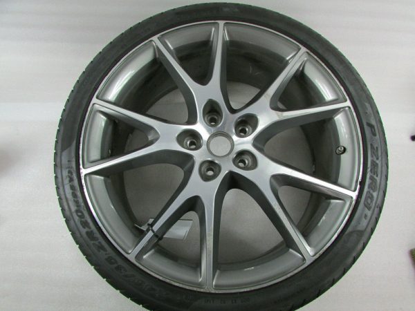 Ferrari California, Front Wheel, 20", Used, P/N 242156