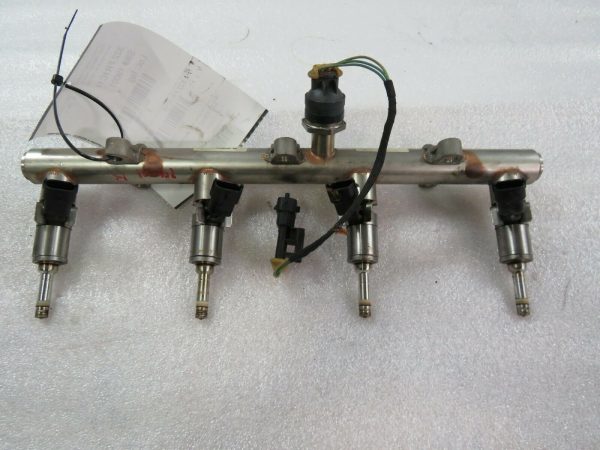 Ferrari California, Fuel Rail With Injector, Used, 247581