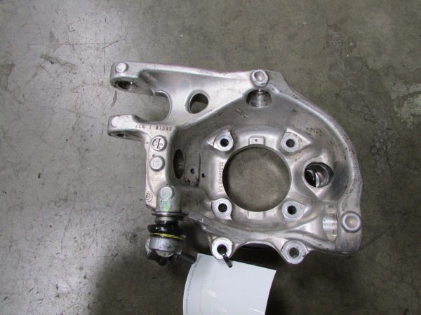 Maserati Granturismo, LH, Left Rear Knuckle Without Hub, Used