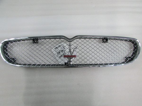 Maserati 4200 Coupe/Spyder, Front Bumper Grille, Chrome, Used, P/N 68155600