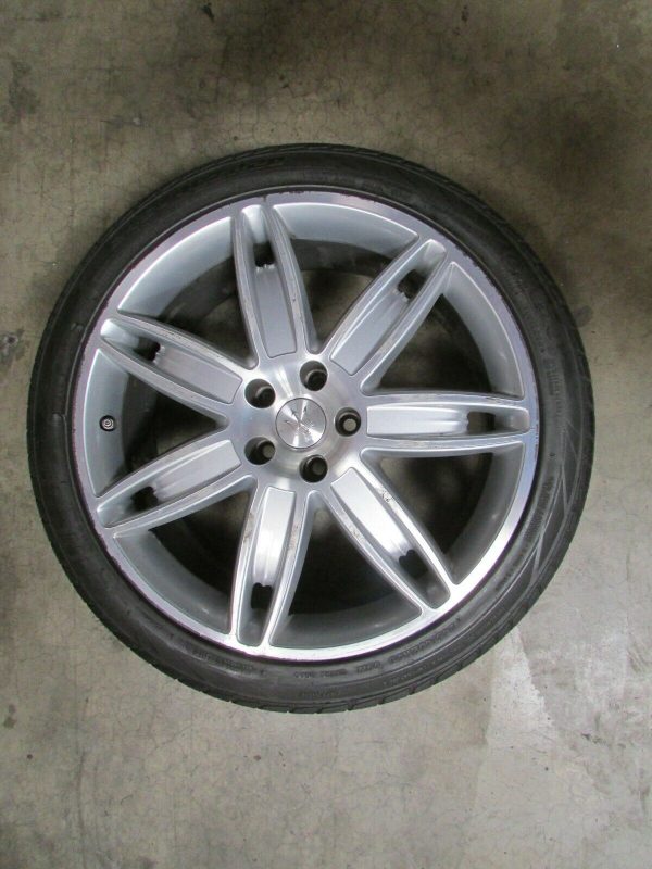 Maserati Ghibli, Front Wheel, 20" 7 Spoke, Damaged Used, P/N 670010622